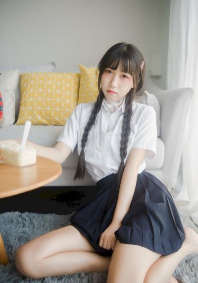《美丽小蜜桃》_720免费观看